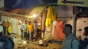 महाकाल मंदिर के बाहर हादसा, तेज बारिश के कारण दीवार गिरने से 2 की मौत