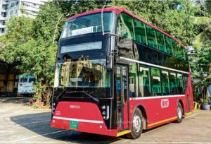 इंदौर की सड़कों पर चलने को तैयार हाईटेक बसे, आधुनिक सुविधाओं से है लैस 