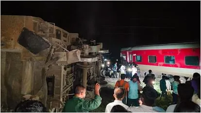 express-train-rams-into-stationary-train-in-tamil-nadu_1acc3a5046fec8a646d1569d16998bf4