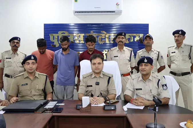 मुन्ना भाई फिल्म की तर्ज में पहुंची थी दूसरे का एग्जाम देने, पकड़ी गई तो किए कई बड़े खुलासे