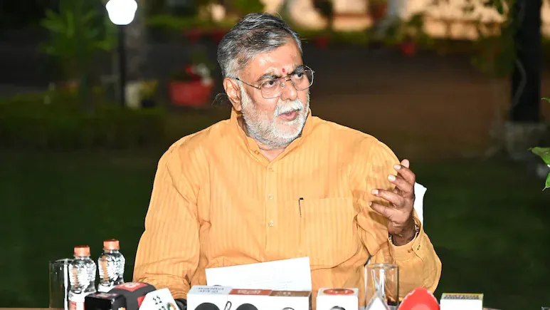 श्रमिक ग्रामीण आवास अनुदान स्कीम्स से आयुष्मान भारत तक, MP के श्रमिकों को मिल रहे कई लाभ'-प्रहलाद पटेल