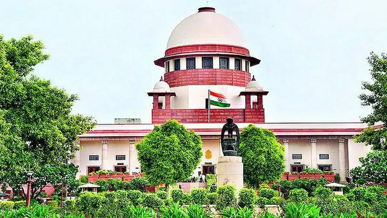 वैक्सीन नहीं आती तो क्या होता…दुष्प्रभावों का आरोप लगाने वाली याचिका SC से खारिज