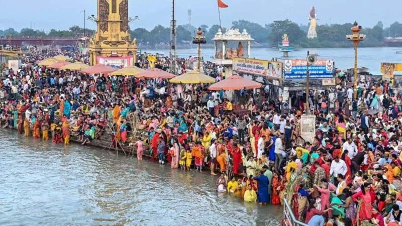 छठ पूजा के चार दिनों तक देश में रहेगी धूम, 12 हजार करोड़ रुपये के व्यापार की उम्मीद