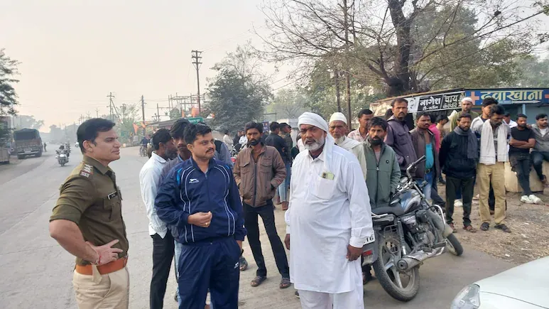 देवास में दिनदहाड़े इलेक्‍ट्रॉनिक्‍स दुकानदार को गोलियों से भूना