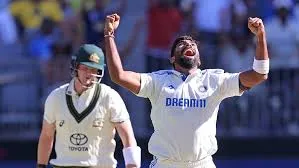 IND vs AUS 1st Test Day 2 Live: टीम इंडिया की दूसरी पारी शुरू, ऑस्ट्रेलिया 104 रन पर ढेर