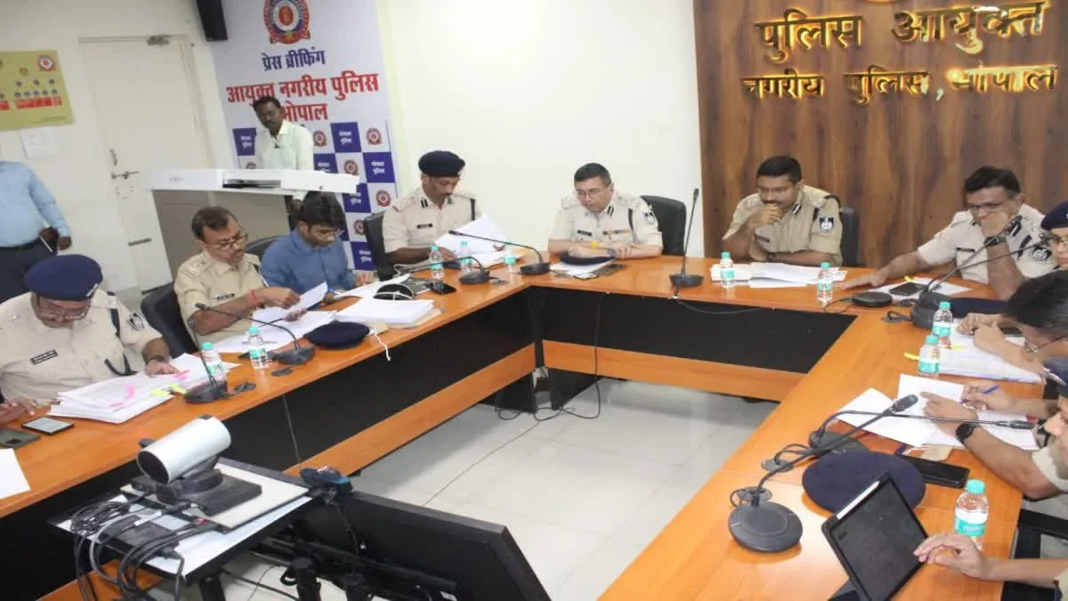 मध्यप्रदेश में सायबर अपराधियों के टारगेट पर अब IPS अफसर