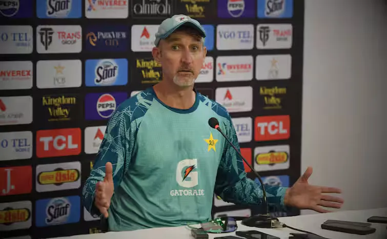 आकिब जावेद का कटा पत्ता! PCB ने दिया साफ संदेश, जेसन गिलेस्पी को लेकर आई बड़ी खबर