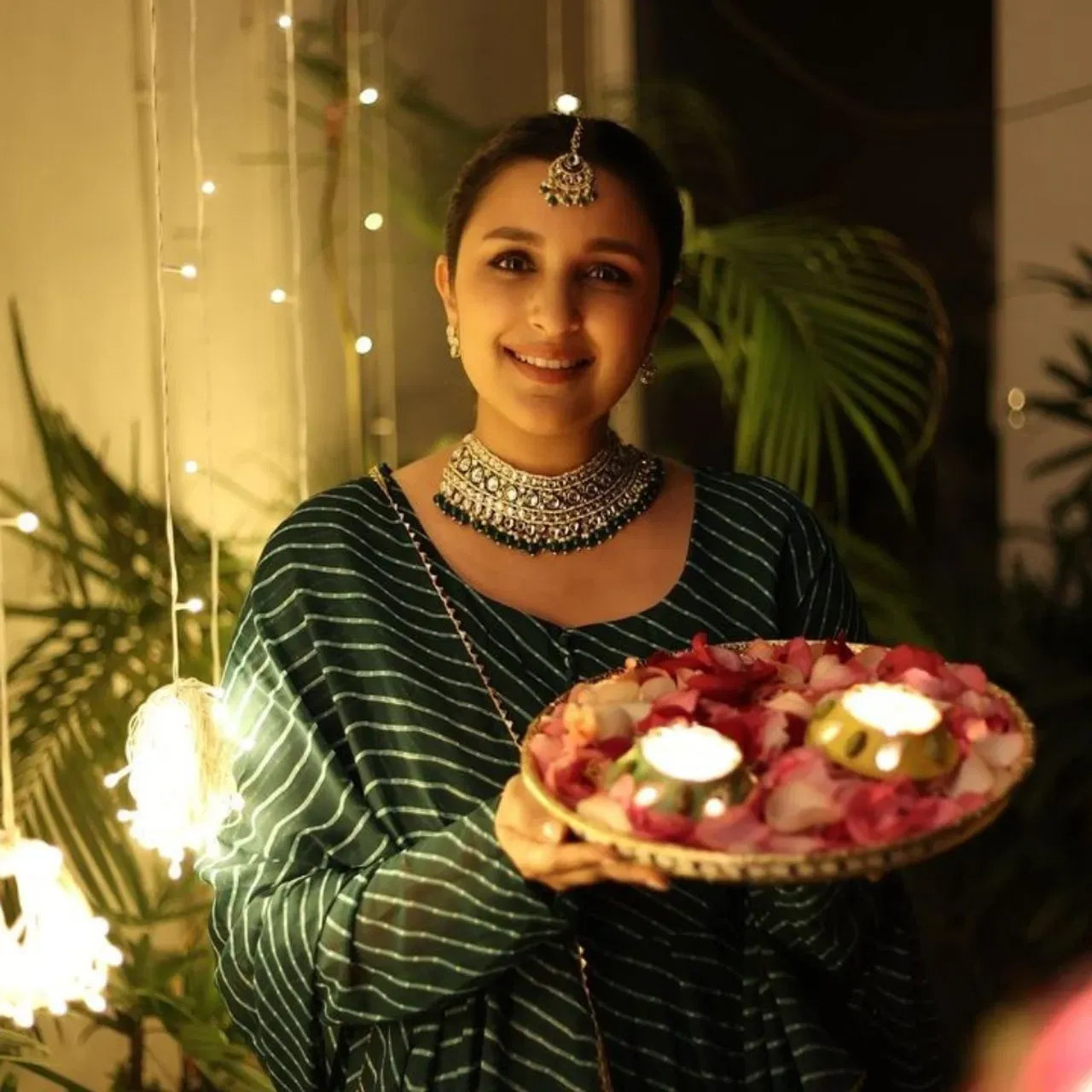 बॉलीवुड सितारों की दिवाली, सोनाक्षी सिन्हा से कंगना रनौत तक, किसने कैसे मनाया रोशनी का त्योहार? तस्वीरों में देखें