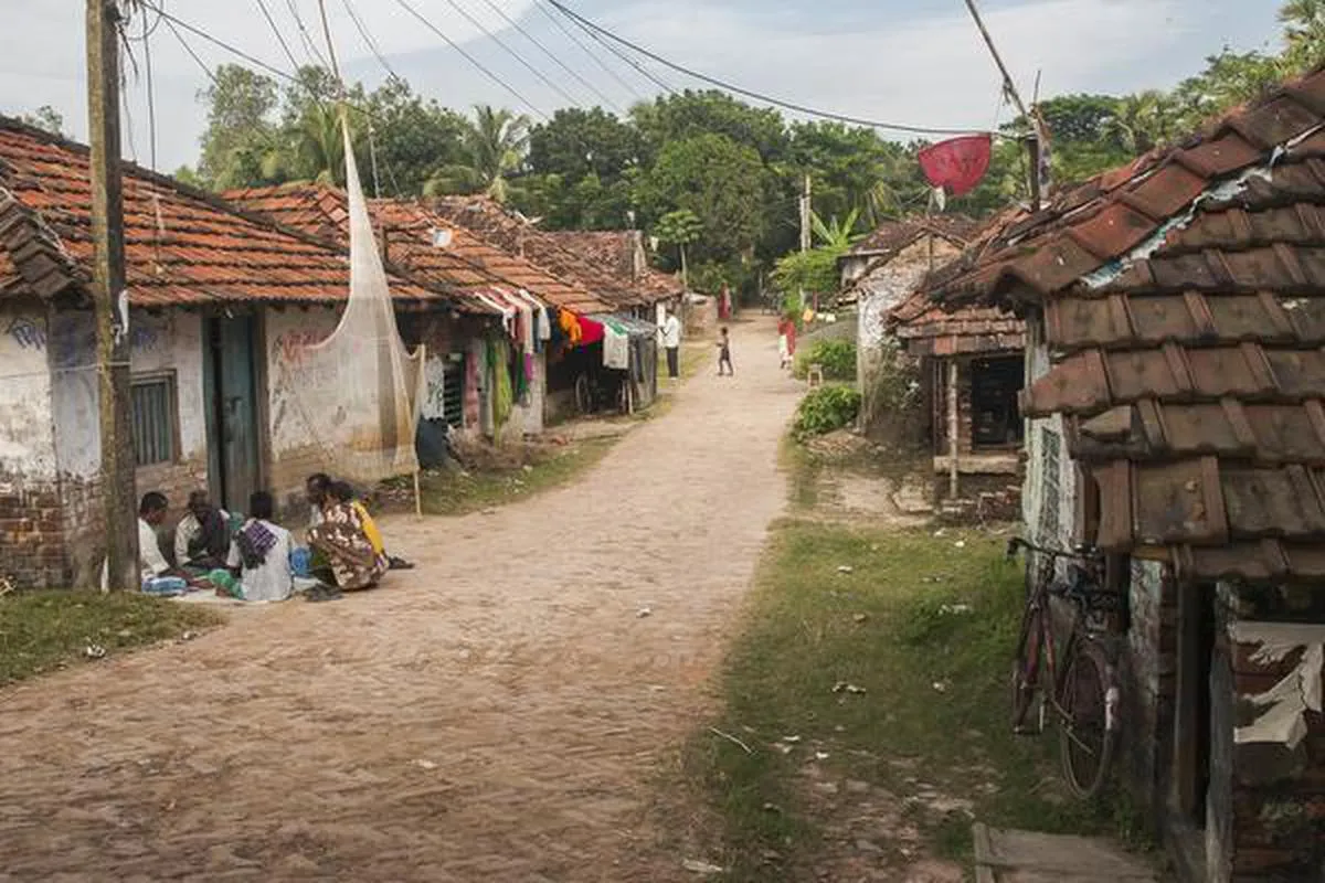  नेशनल सर्वे सैंपल की रिपोर्ट में बड़ा खुलासा, छत्तीसगढ़ के ग्रामीण लड़के इंटरनेट उपयोग में पीछे