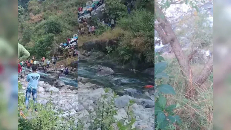 उत्तराखंड के अल्मोड़ा में खाई में गिरी बस, 20 की मौत; कई अन्य घायल