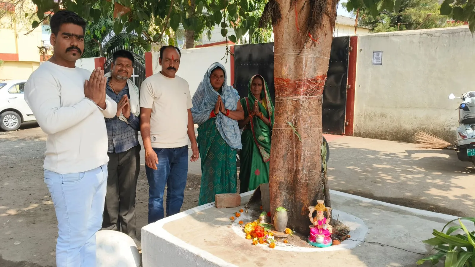 चोरी के बाद होने लगा अनिष्ट तो चोर खुद ही रख गए शिवलिंग..... लिखकर गए गलती हो गई माफ कर दो