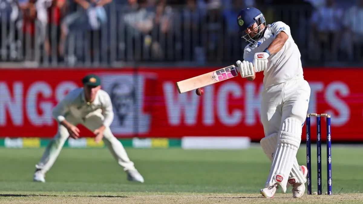 IND vs AUS: एडिलेड में 180 पर सिमटी टीम इंडिया, नीतीश कुमार रेड्डी ने खेली साहसिक पारी