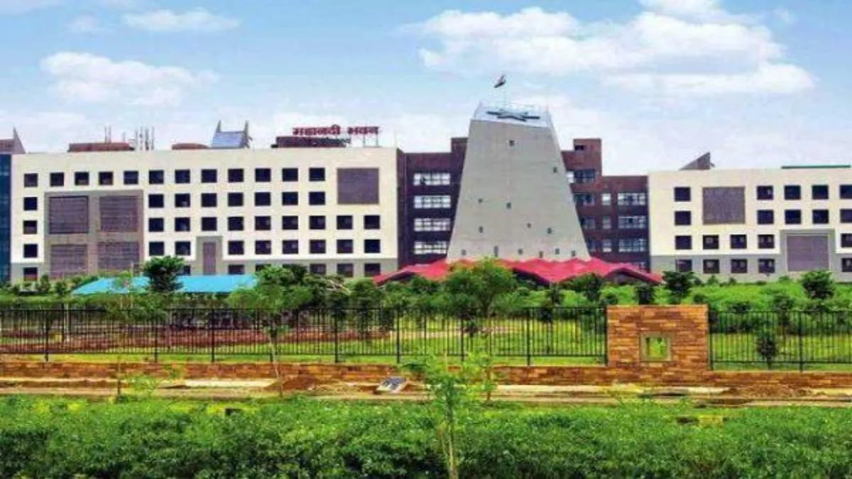 नगरीय निकाय एवं पंचायत चुनाव के लिए आचार संहिता की गाइडलाइन जारी, कलेक्टर की अनुमति के बिना छुट्टी नहीं, ट्रांसफर पर भी लगा बैन