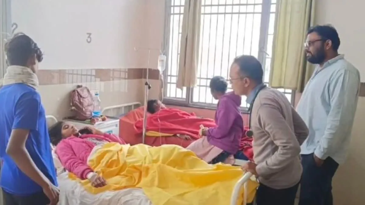 एनएसएस कैंप में छात्राओं की तबीयत बिगड़ी, 10 से ज्यादा अस्पताल में भर्ती