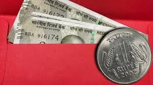 शगुन के ल‍िफाफे में क्‍यों जरूरी होता है 1 रुपए का स‍िक्‍का? बस परंपरा है ये, या इसके पीछे है गहरा व‍िज्ञान!
