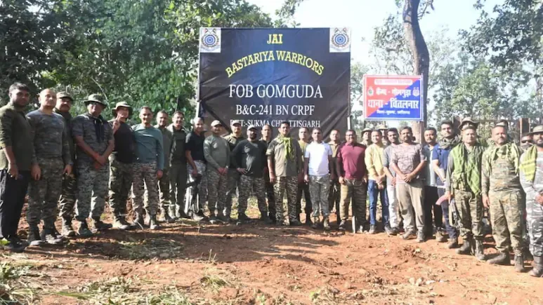 सुकमा के पुलिस कैंप पर नक्सलियों ने की फायरिंग, CRPF के 2 कमांडो घायल