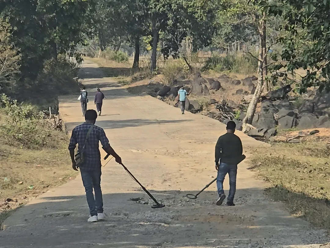बीजापुर में नक्सलियों का एक और धमाका, आईईडी धमाके में दो जवान घायल