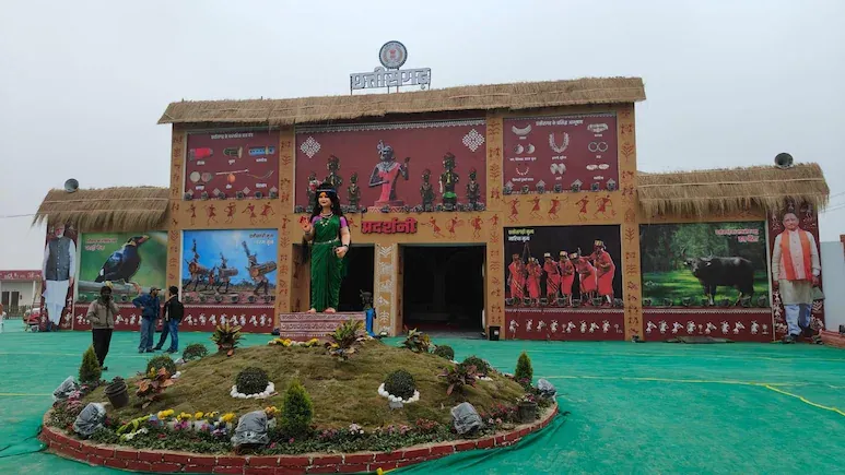 प्रयागराज महाकुंभ में दिख रही छत्तीसगढ़ की अद्भुत झलक, पैवेलियन को देखने के लिए उमड़ रही लोगों की भीड़ 