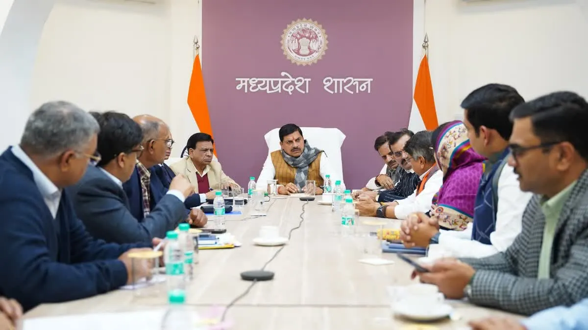 मोहन सरकार की देर रात आपात बैठक, यूनियन कार्बाइड के जहरीले कचरे को लेकर लिया ये फैसला