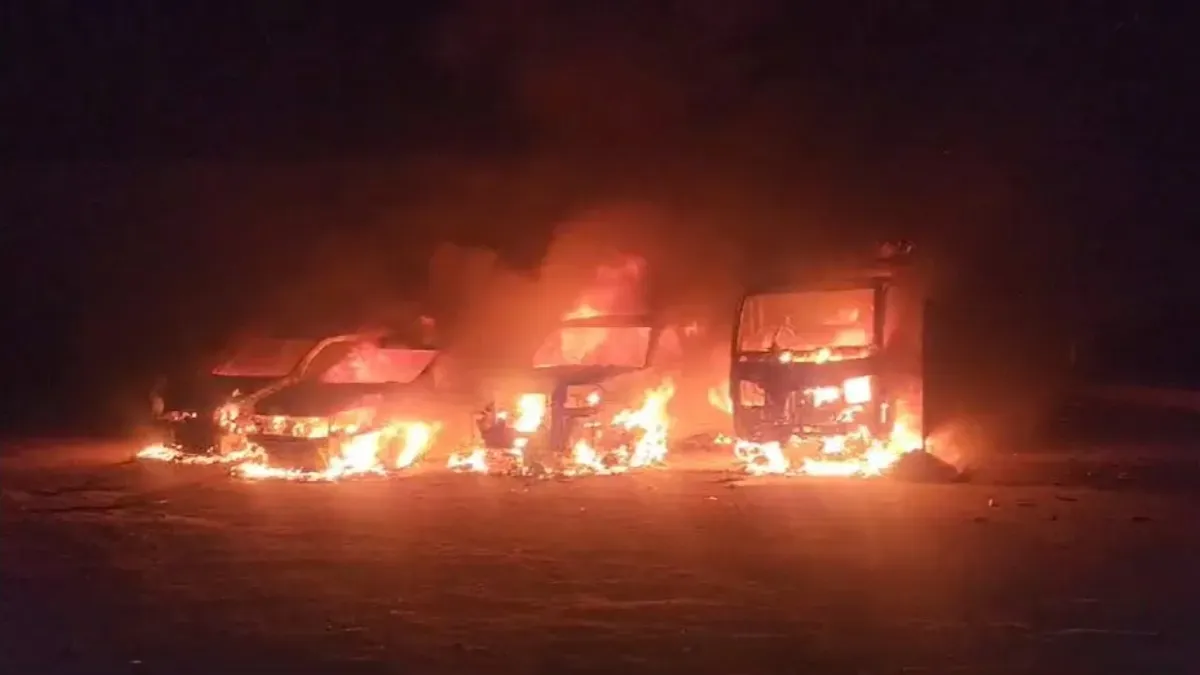महाराष्ट्र के इस शहर में दो गुटों में झड़प, जमकर पथराव और आगजनी, भारी पुलिस बल तैनात