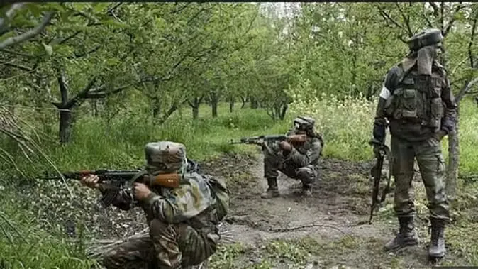 बस्तर में सुरक्षाबलों और नक्सलियों के बीच मुठभेड़, चार नक्सली ढेर; एक जवान बलिदान