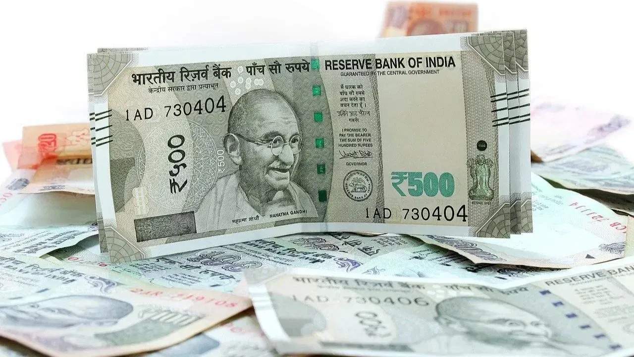 55 से 55 हजार, 78 साल में कितना बदला वेतन आयोग का सैलरी स्ट्रक्चर