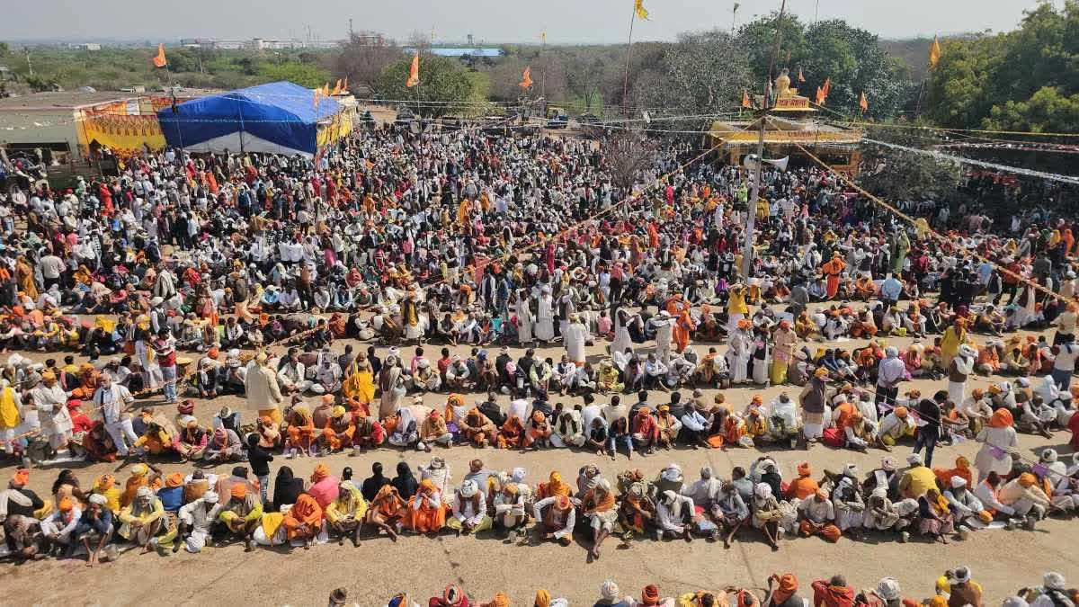 महाभंडारे में पहुंचे 12 लाख लोग, व्यवस्था संभालने आए हजारों गांव, सेवा में लगे ड्रोन