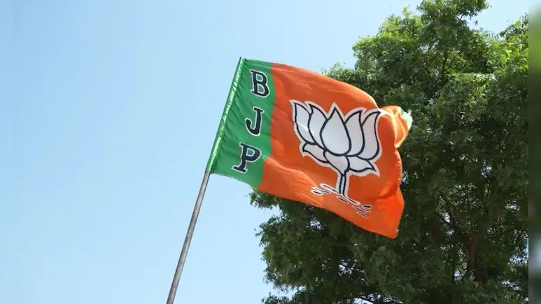 नगरीय निकाय चुनाव में BJP का बड़ा एक्शन, 14 बागी 6 साल के लिए पार्टी से निष्काषित
