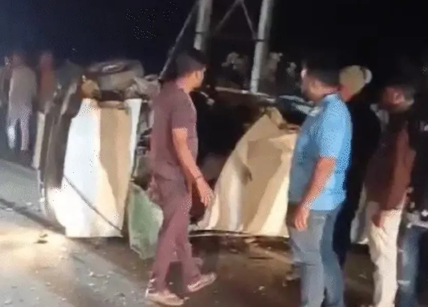 भोपाल में नए ओवरब्रिज पर हादसा, कार ने 20 फीट घसीटा, युवक की गर्दन कटी