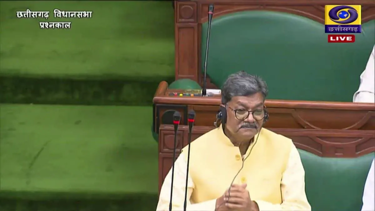 छत्तीसगढ़ विधानसभा बजट सत्र: महंत ने कहा वित्तीय कारणों से जो उद्योग बंद हुए उनके लिए सरकार ने क्या किया, मंत्री लखनलाल का जवाब