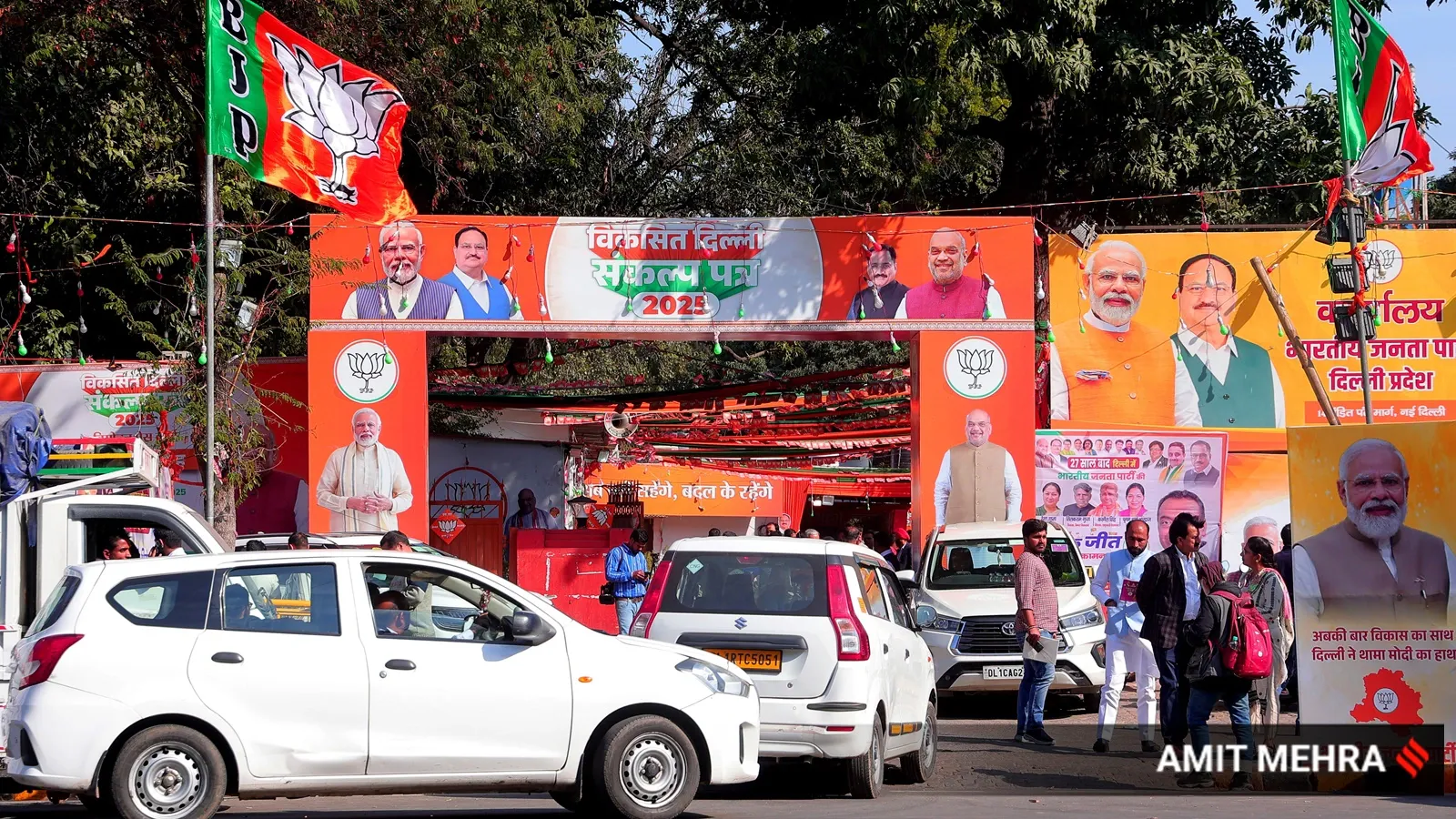 कौन होगा दिल्ली का सीएम? BJP विधायक दल की बैठक में आज होगा फैसला, जानें- किसका नाम सबसे आगे