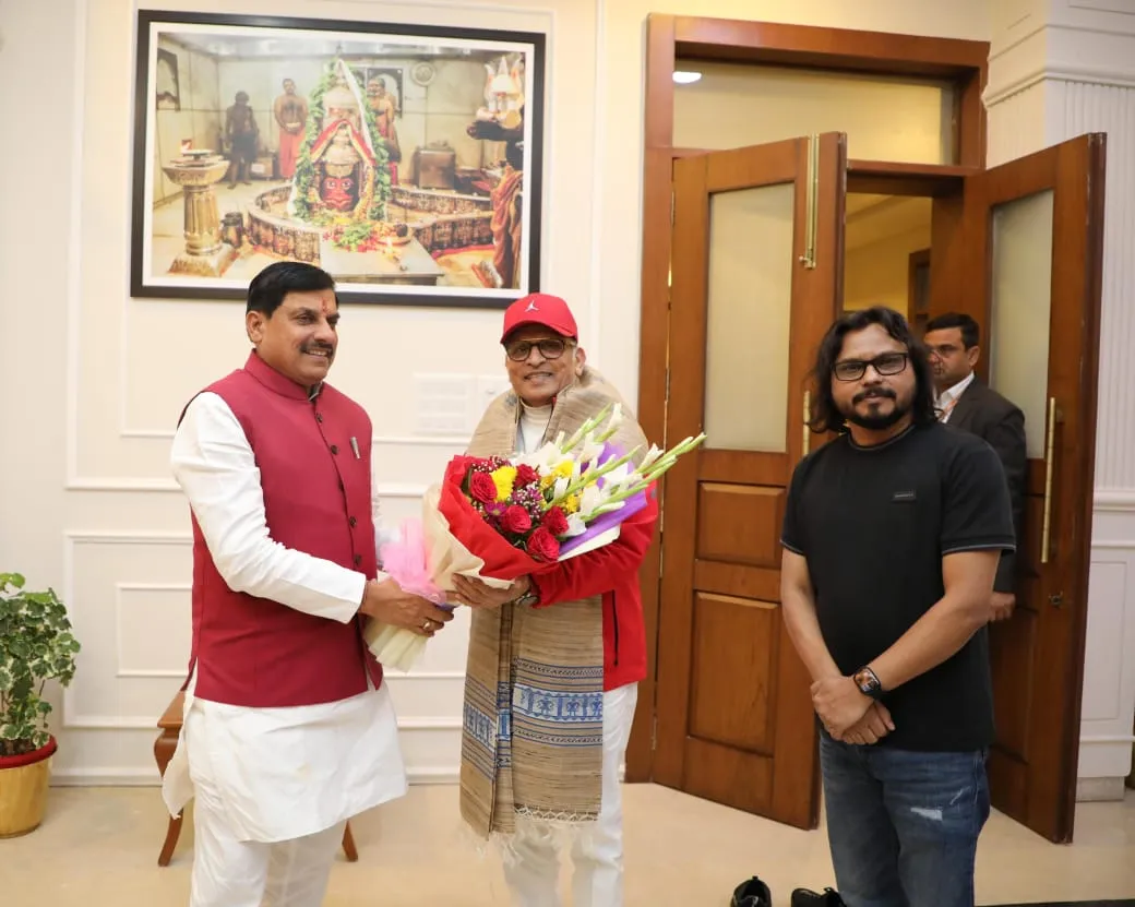 अन्नू कपूर और स्टूडियो रिफ्यूल के कुमार ने की CM यादव से मुलाकात
