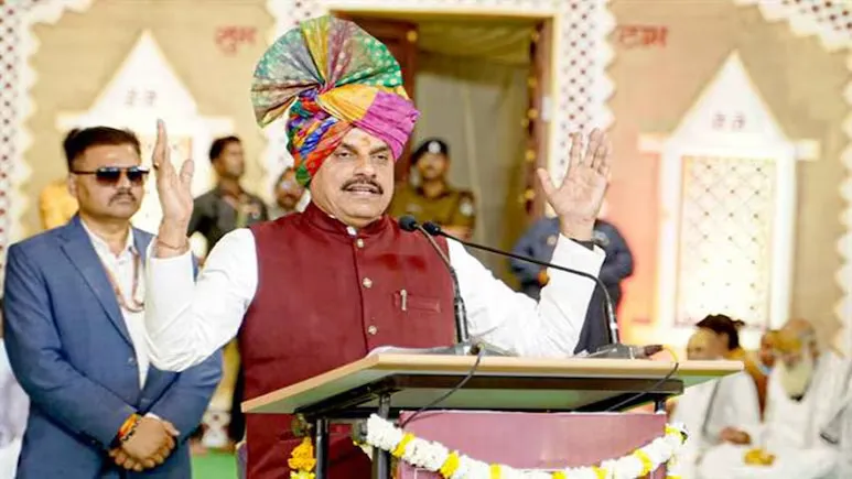CM मोहन का ऐलान! फतेहपुर का नाम अब होगा अजब धाम, दमोह में पूर्व RSS चीफ के नाम पर स्कूल