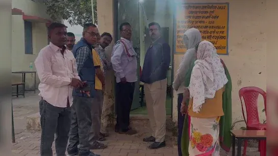 कांकेर के तीन विकासखंड के 433 मतदान केंद्रों में दोपहर 2 बजे तक मतदान 