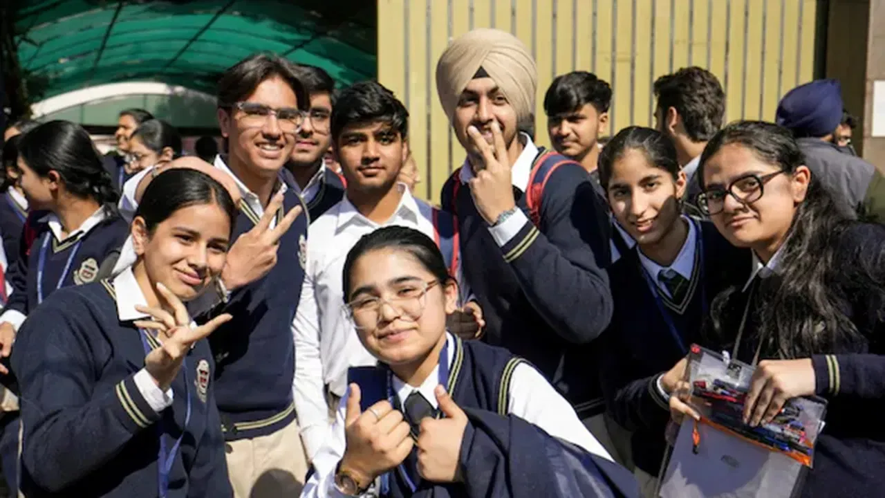 पंजाब में सभी छात्रों को पढ़नी होगी पंजाबी, सरकार ने जारी किया आदेश
