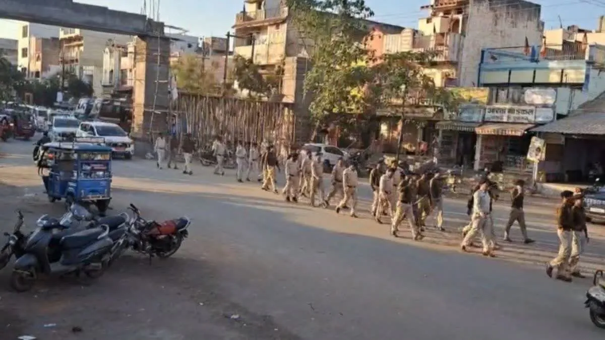 छत्तीसगढ़ नगरीय निकाय चुनाव 2025, पुलिस ने फ्लैग मार्च निकाला, सुरक्षा के पुख्ता इंतजाम