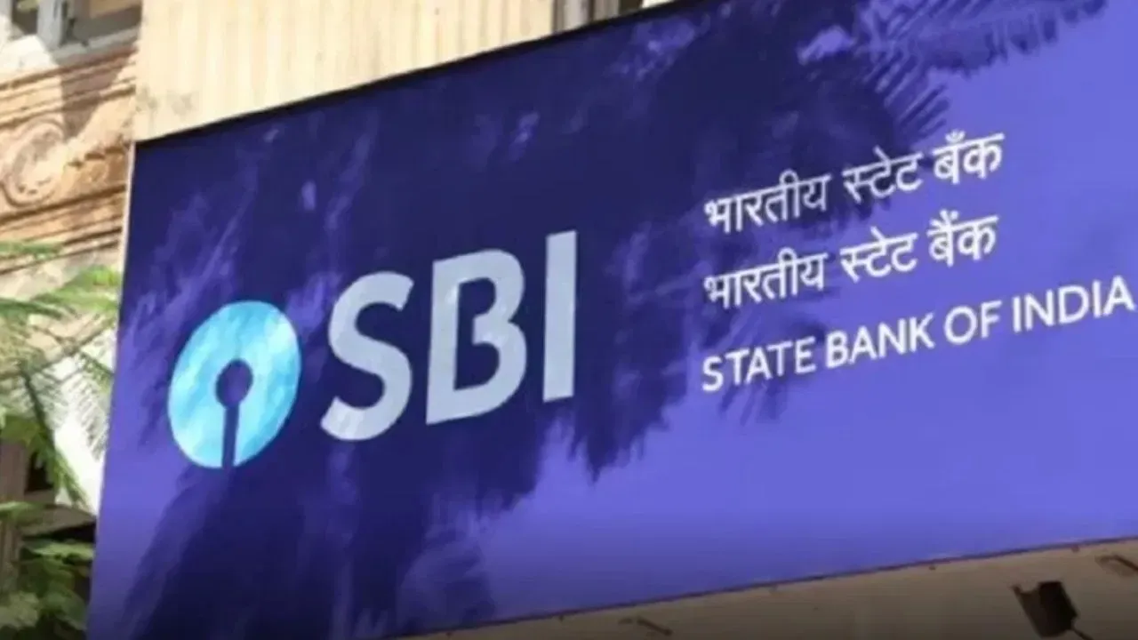 देश के सबसे बड़े सरकारी बैंक का जलवा, 3 महीने में छाप दिए 17 हजार करोड़