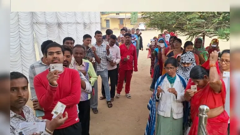 छत्तीसगढ़ में शहर की सरकार चुनने के लिए वोटिंग, कड़ी सुरक्षा के बीच जारी है मतदान