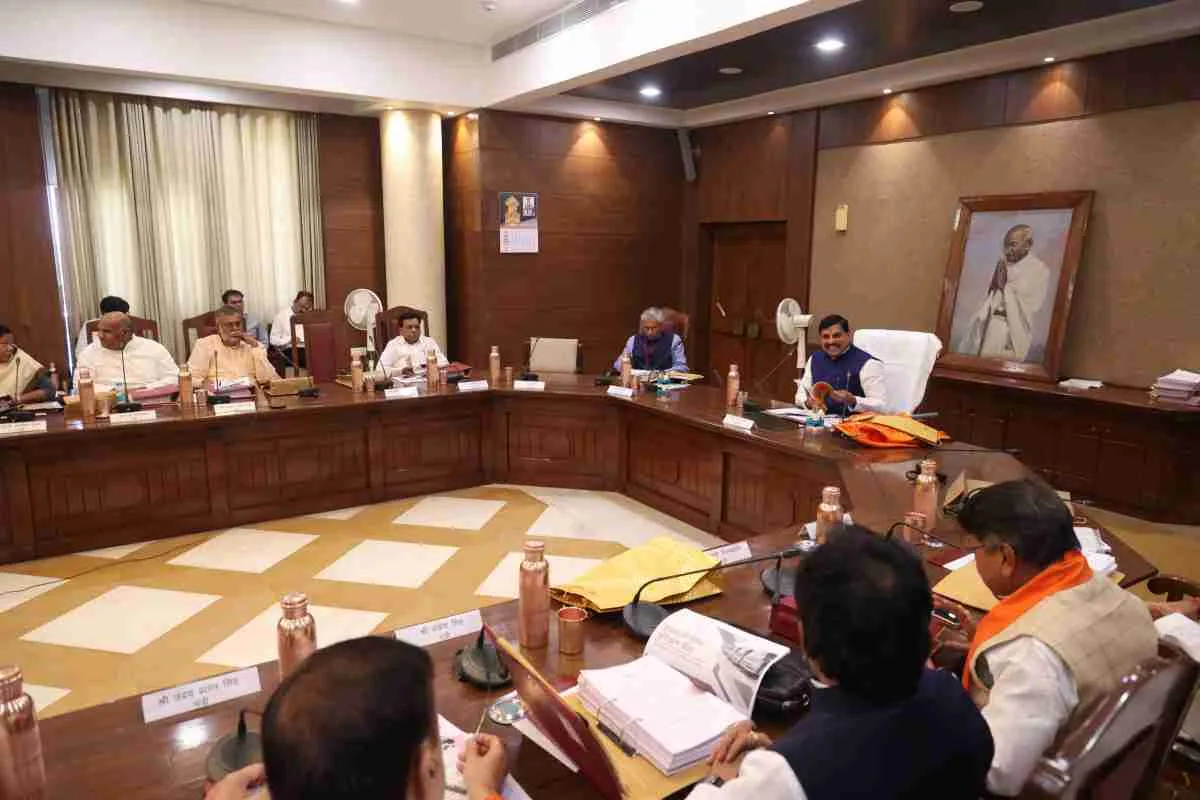किसानों को ओलावृष्टि के नुकसान का जल्द मिलेगा मुआवजा: कैबिनेट बैठक में हुआ फैसला, इन अहम प्रस्तावों पर भी लगी मुहर