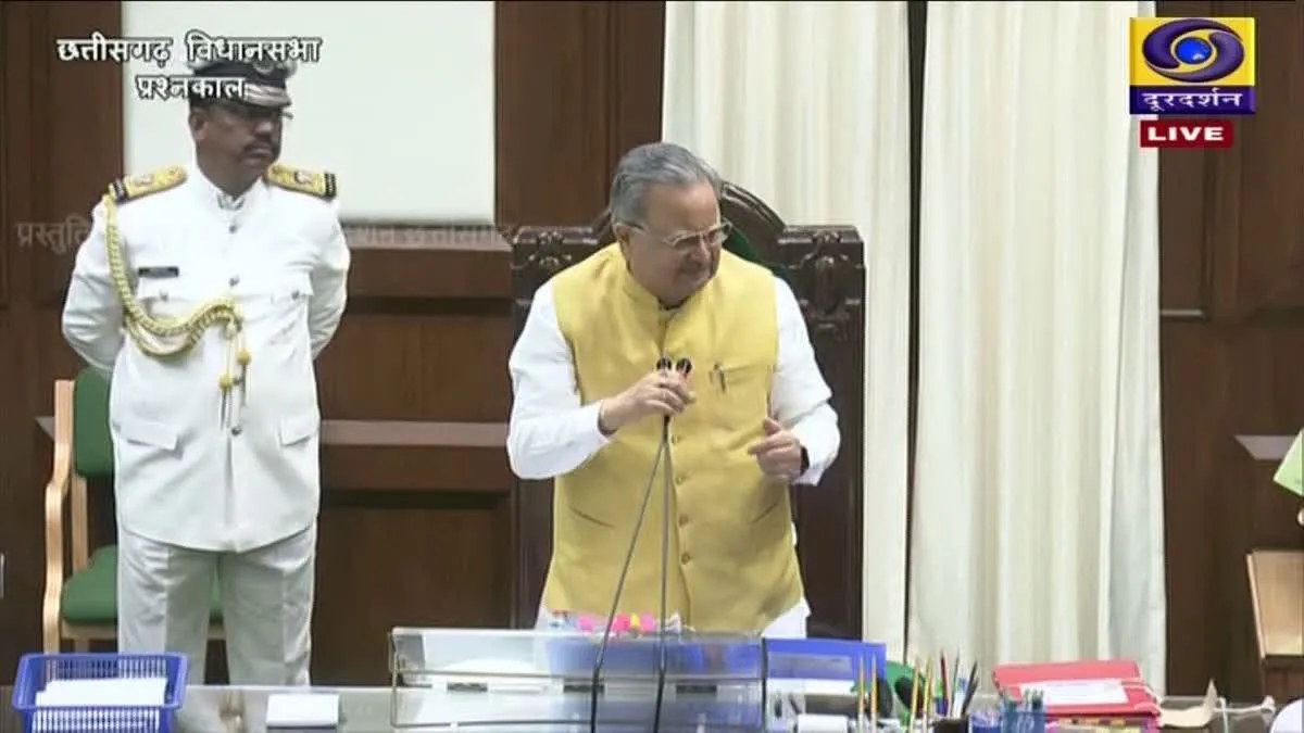 भूपेश बघेल के घर ईडी, छत्तीसगढ़ विधानसभा में जमकर हंगामा