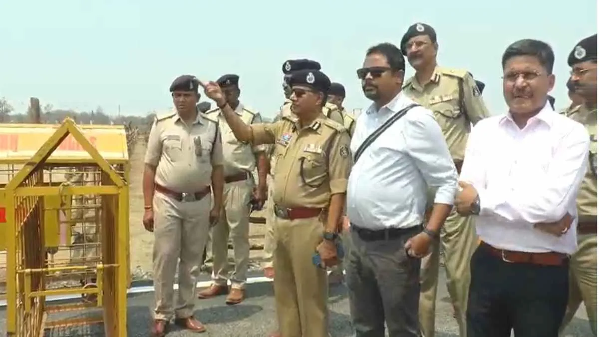 मुख्य सचिव और डीजीपी ने पीएम मोदी की सभा की तैयारियों का लिया जायजा, सुरक्षा और ट्रैफिक प्लान को लेकर दिए निर्देश