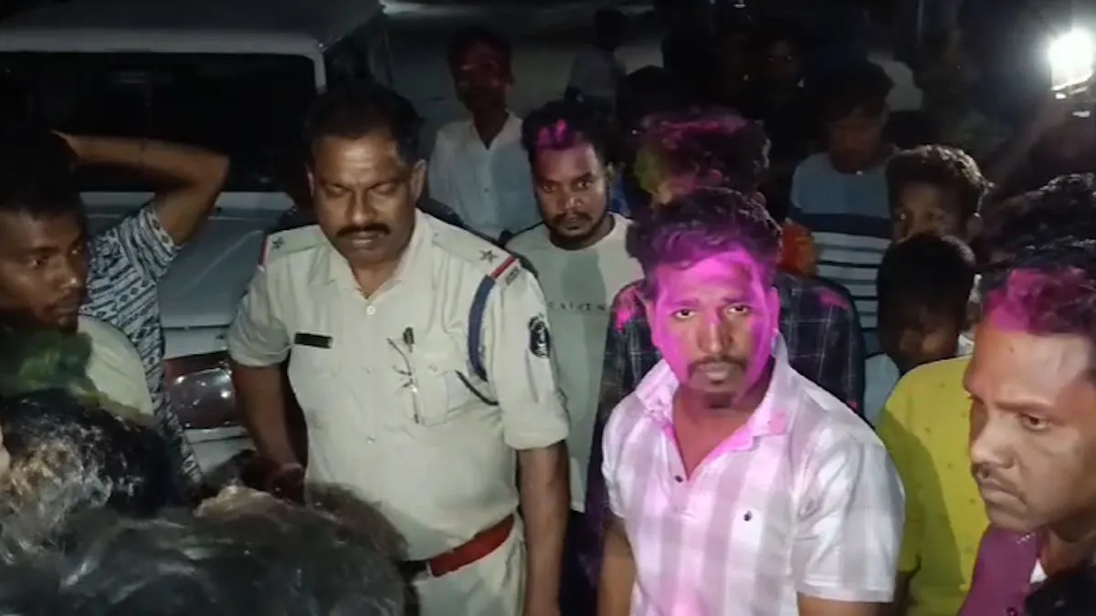 चुनाव परिणाम सामने आते ही हारे प्रत्याशी के समर्थकों ने गांव में मचाया हंगामा