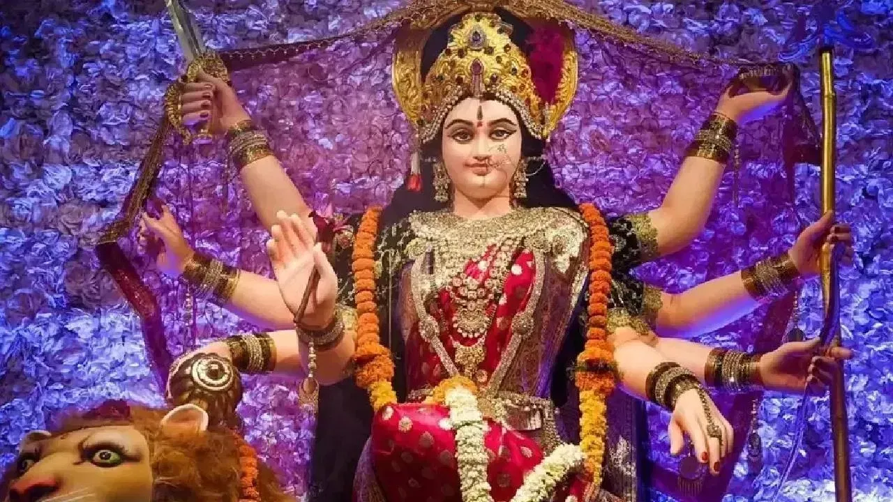 मासिक दुर्गाष्टमी के दिन मां दुर्गा को इन चीजों का लगाएं भोग, होगी सौभाग्य की प्राप्ति!