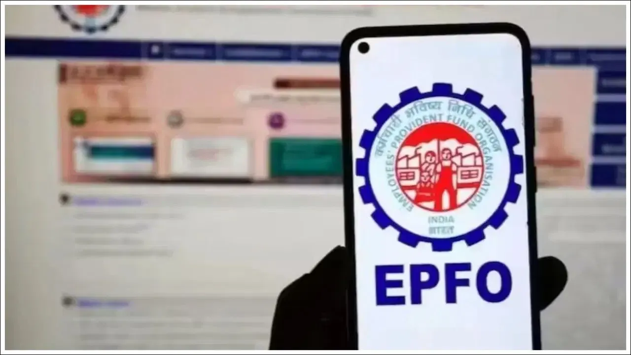 अगर आप विदेश में हो गए शिफ्ट तो आपके अपने EPF अकाउंट का क्या करें, ये है जवाब