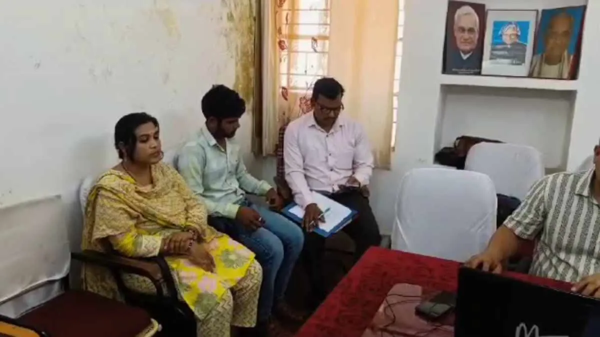 हरदा में लोकायुक्त का तगड़ा एक्शन, 40 हजार की घूस लेते धराई महिला अधिकारी