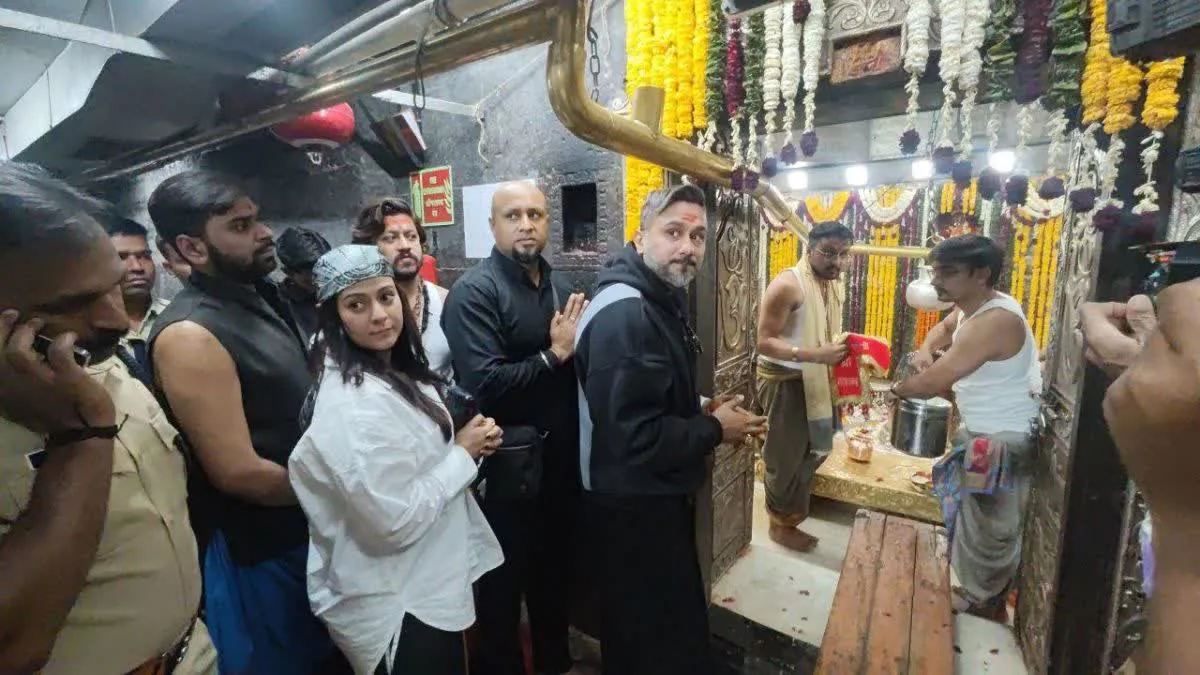 महाकाल मंदिर में यो यो हनी सिंह की भक्ति, आखिर क्यों बोले खराब था मेरा नसीब
