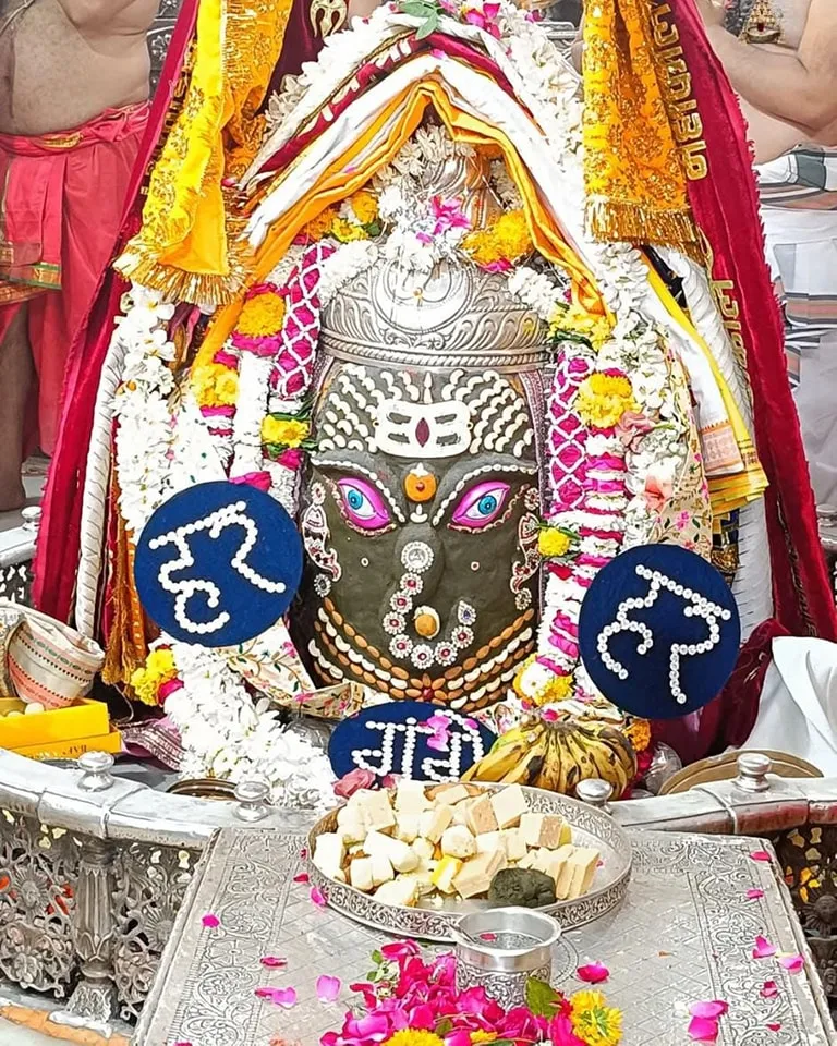 नववर्ष पर भगवान महाकाल का गणेश रूपी श्रृंगार