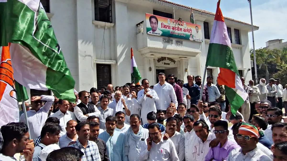 कमलनाथ पर उठी उंगली तो बिछेंगी लाशें, छिंदवाड़ा में कांग्रेस विधायक के बिगड़े बोल