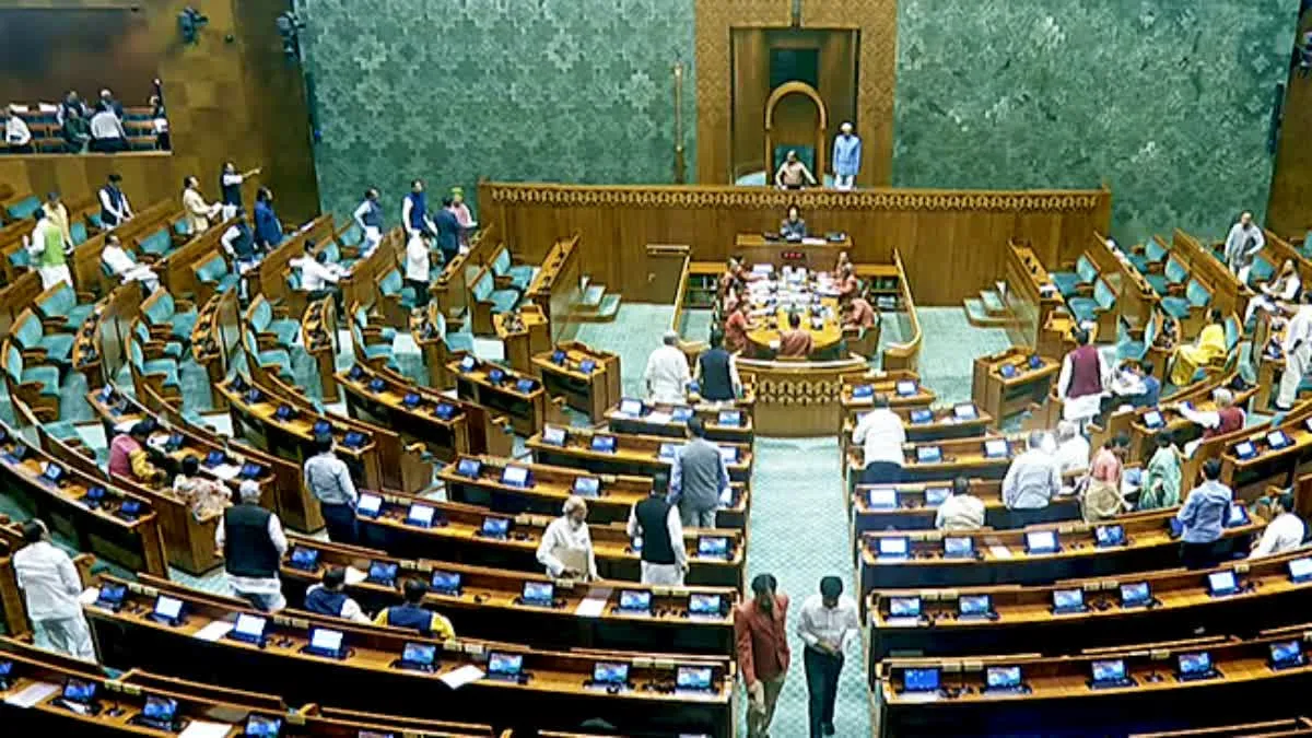 बजट सत्र 2025: लोकसभा में प्रश्नकाल की कार्यवाही पूरी, राज्यसभा में मंत्री दे रहे हैं प्रश्नों का जवाब