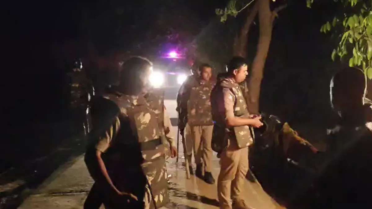 आदिवासियों ने पुलिस टीम पर किया जानलेवा हमला, एक ASI की मौत और कई घायल-VIDEO
